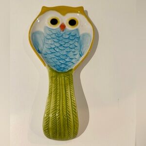 Pier 1 Ceramic Owl Spoon Rest in Blue, Green and Yellow
